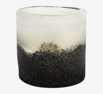 Bild av stilrent doftljus med rustik och modern design