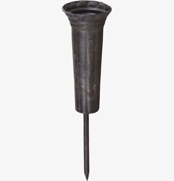 Bild av en elegant ljushållare i antiksvart design