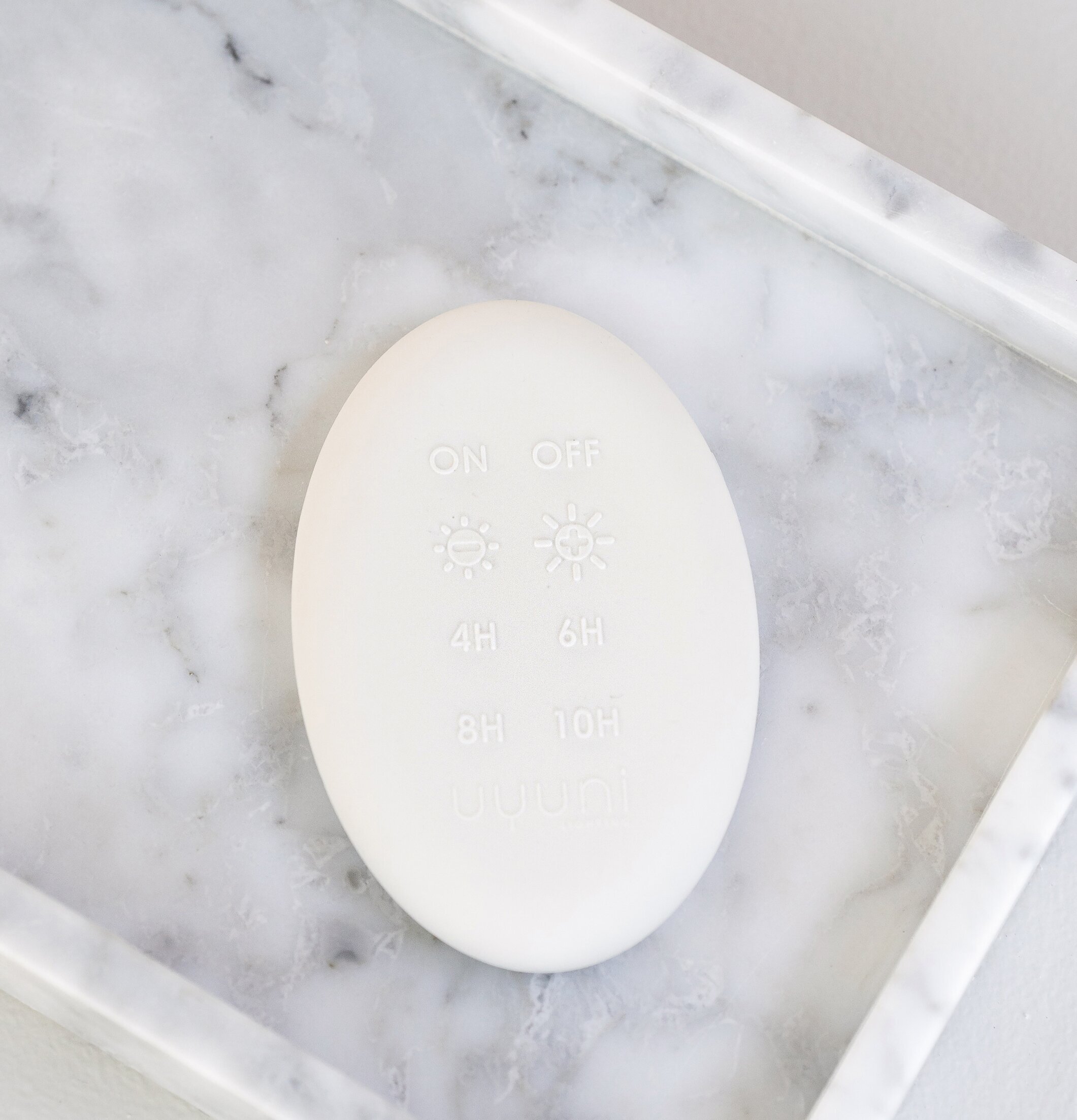 Uyuni Fjärrkontroll Premium Magnet Vit från varumärket Uyuni