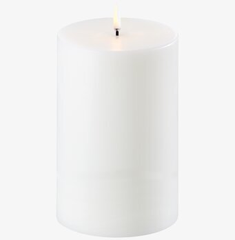 Foto av stilrent LED-pelarljus med nordisk design