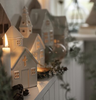 Ljuslykta Kyrka Liten Creme från IB Laursen i keramik