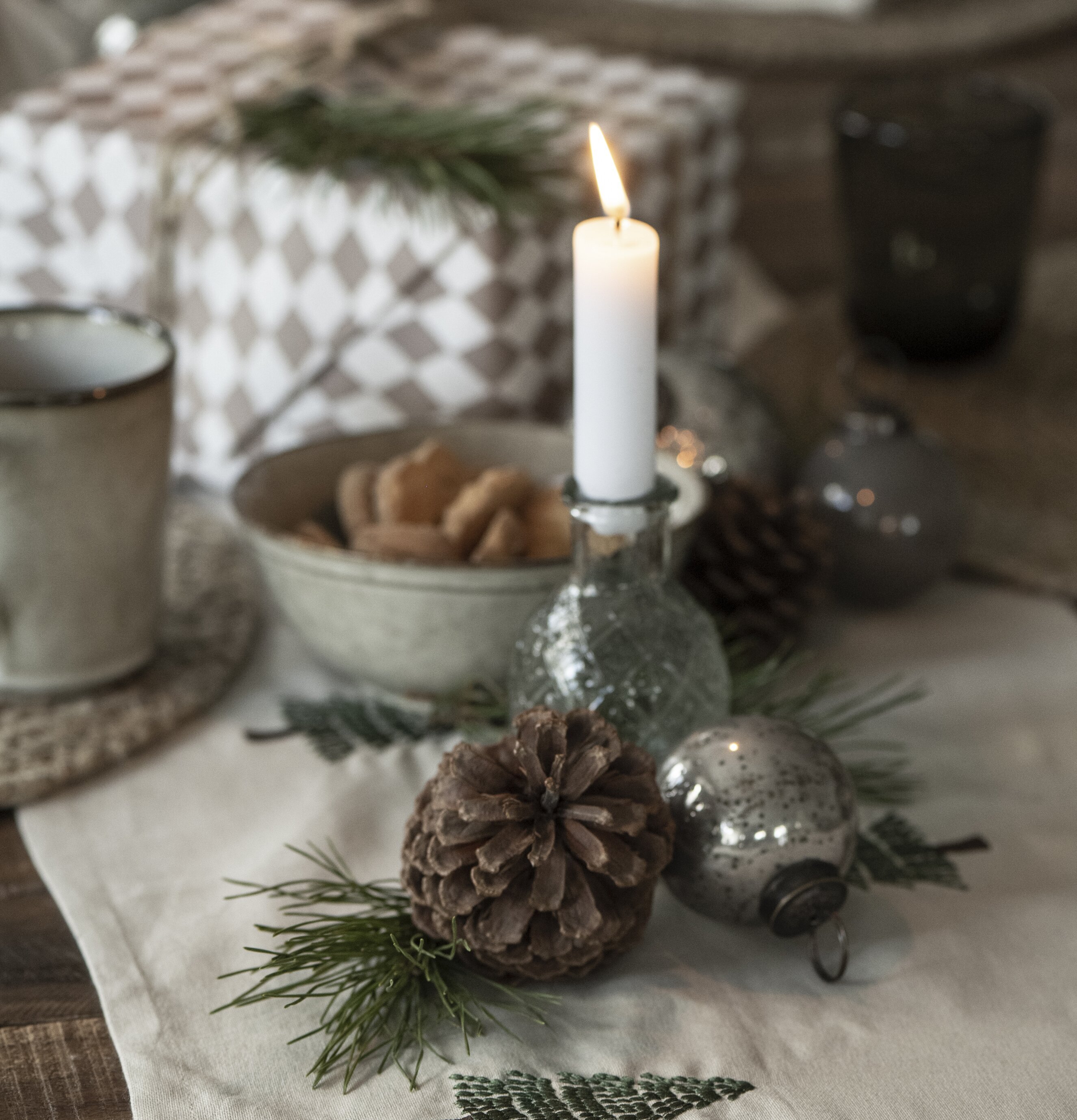 Apotekarglas Stor från IB Laursen med juldekorationer