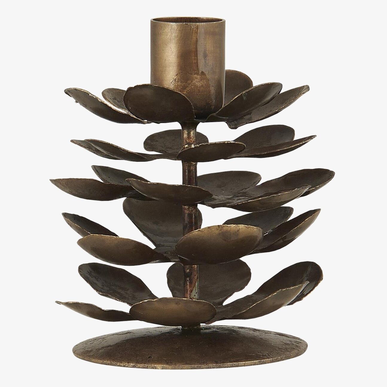 Foto av elegant ljusstake i mässing med unik design