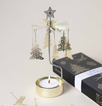 Bild av elegant och mångsidig ljuslykta med detaljer