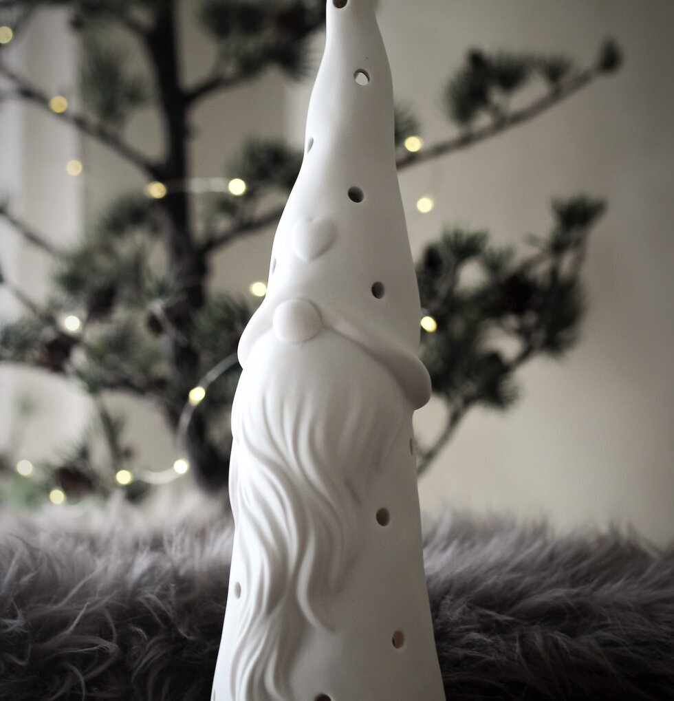 Stående Tomte Heartly - Majas Cottage, juldekoration i vitt