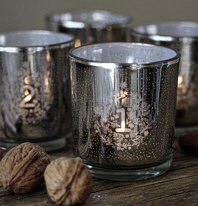 Adventslyktor Set/4 - Majas Cottage på rustik träyta