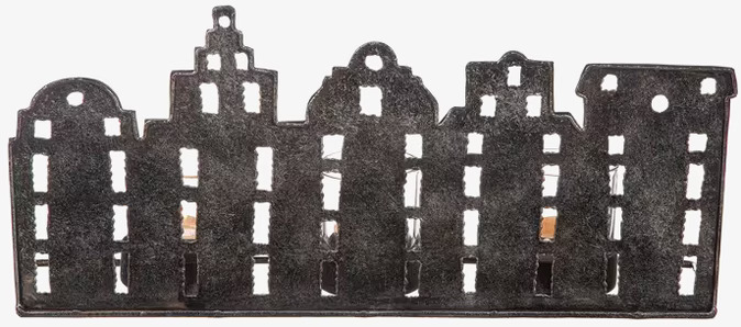 Ljuslykta Stortorget Hamrad Plåt från Different Design