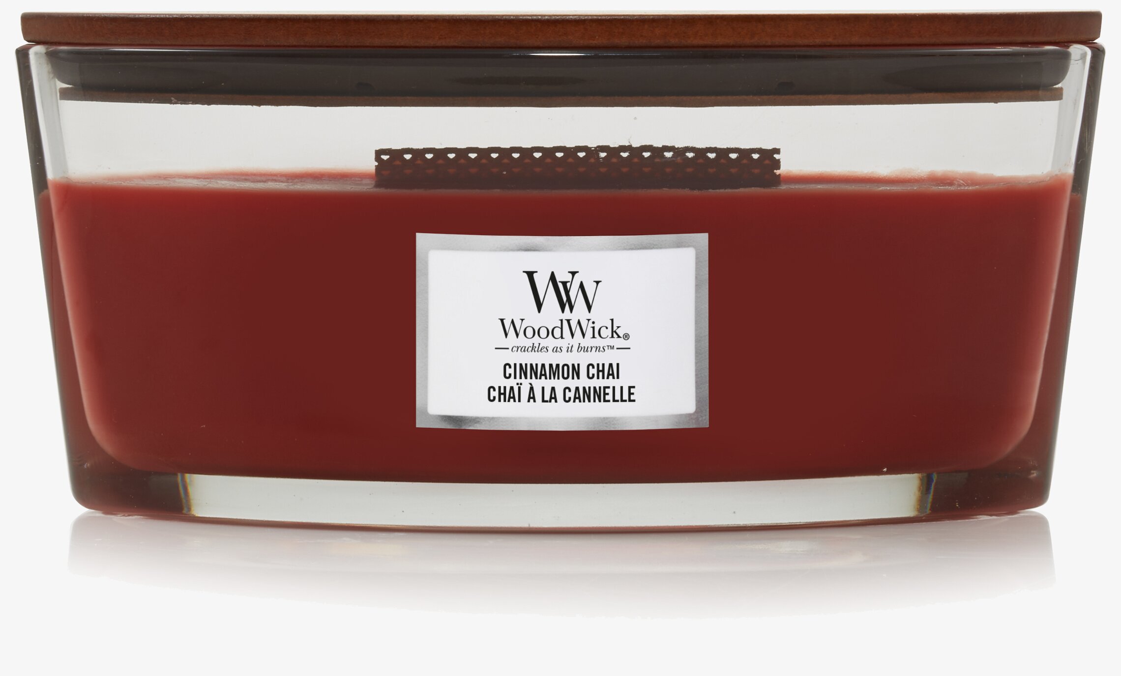 Bild av elegant ljuslykta med kanelchai-doft