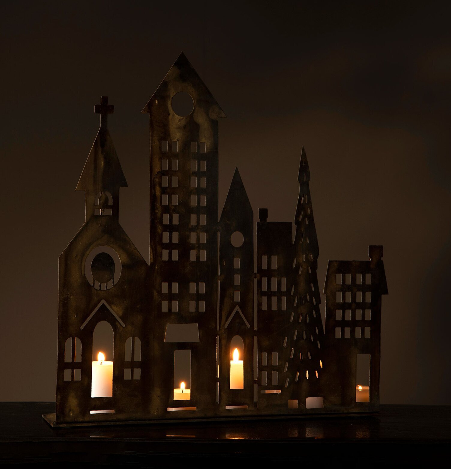 Hus Siluett Antik Brun ljushållare från A Lot Decoration