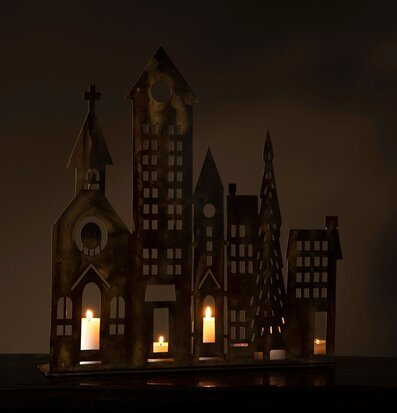 Bild av charmig ljuslykta med rustik siluett-design