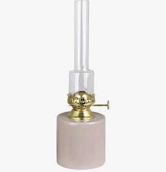 Bild på elegant beige fotogenlampa med glasdetaljer