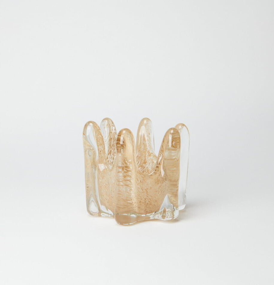 Helix Ljuskopp Sand 10.5cm från Olsson & Jensen på vit bakgrund