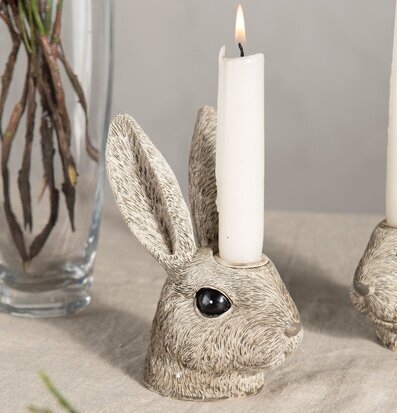 Bild av ljushållare formad som ett detaljerat kaninhuvud