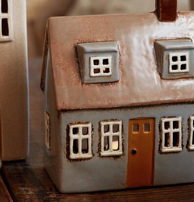 Ljuslykta Nyhavn 2 från IB Laursen, keramik, husformad