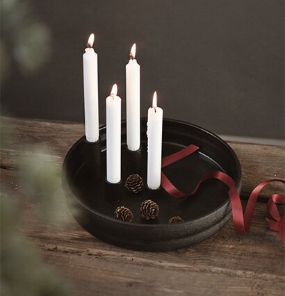 Bild av stämningsfull ljusstake med nordisk design