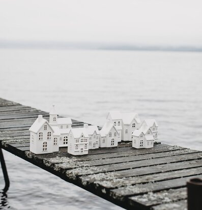 Ljusstake Hus Byn 5 6 8 Storefactory Lyktor Endless Light Ljuslyktor