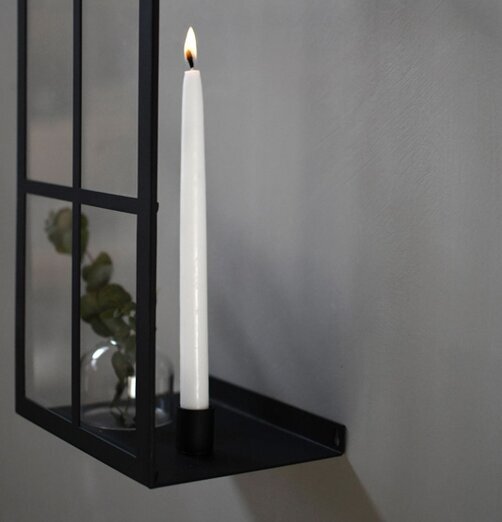 Väggljusstake Bruket Svart från Storefactory på grå vägg