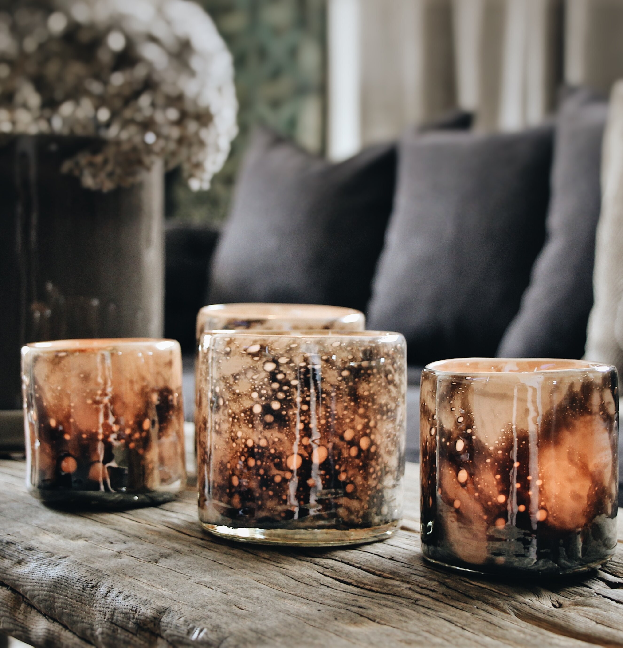 Lumiere Bubbles 8x9cm från Majas Cottage på rustikt träbord