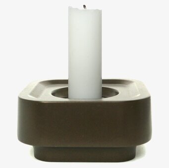 Bild av en elegant ljuslykta med bronstonad finish