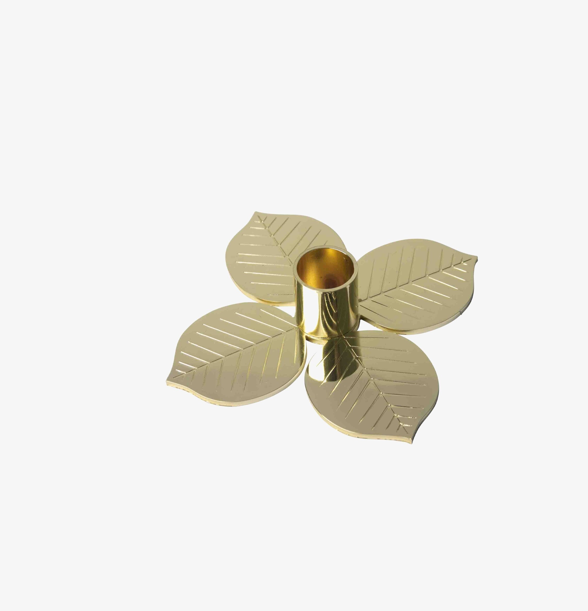 Ljusstake Stig L Berså från Pluto Produkter i metall