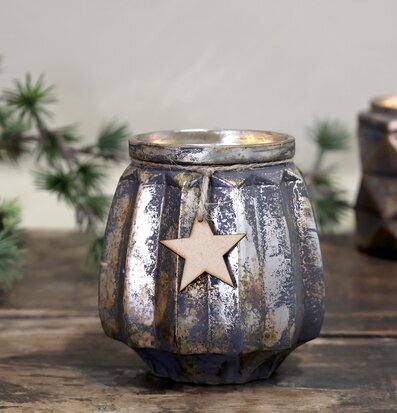 Ljuslykta Med Stjärna 11xØ10cm från Chic Antique på bord