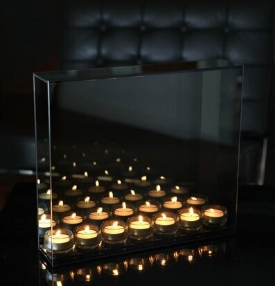 Foto av elegant ljuslykta med sofistikerad design