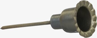 Bild av antik mässingsljushållare med rustik design