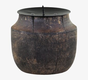 Bild av robust ljusstake med antik och rustik design