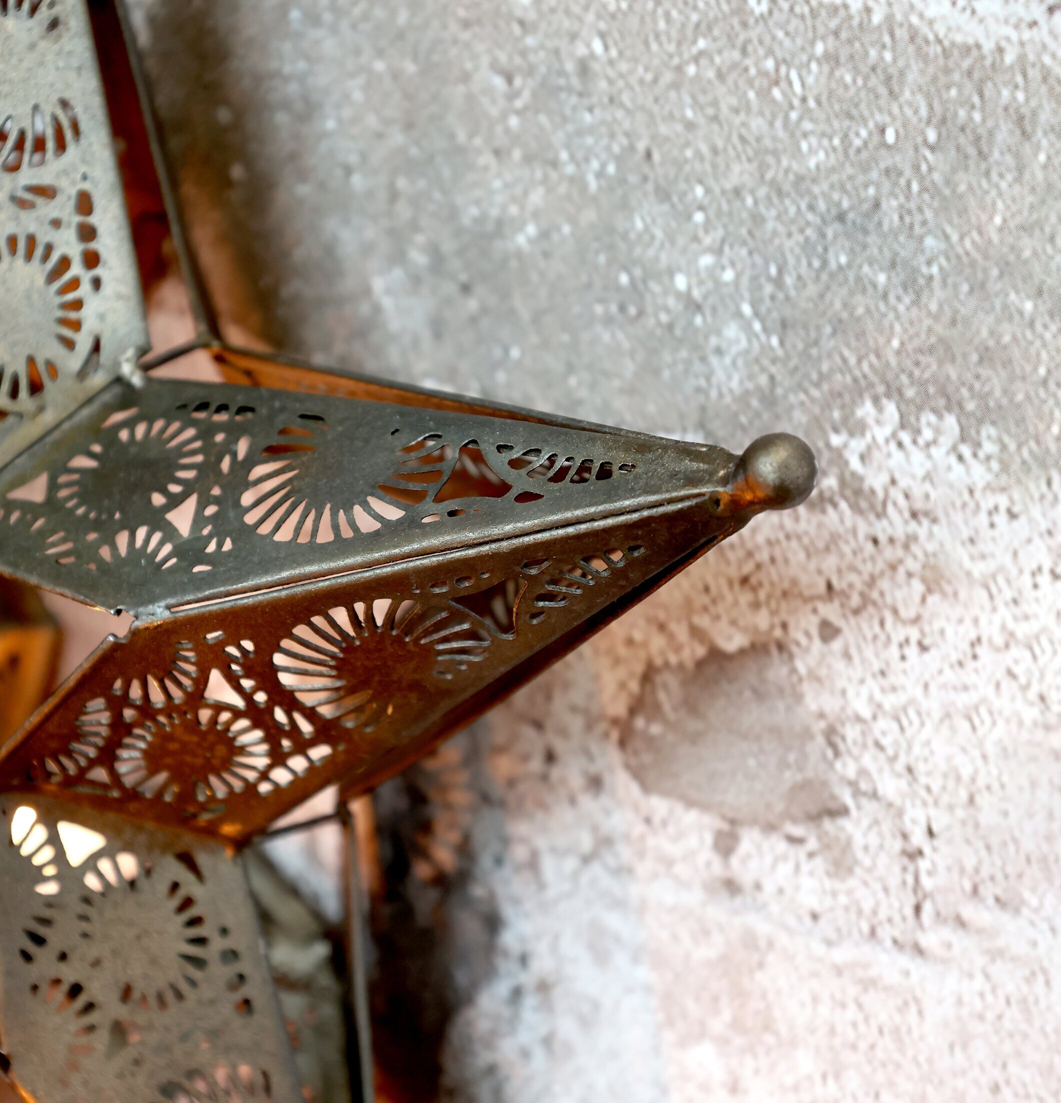 Hängande Lykta Stjärna från Chic Antique med antik finish