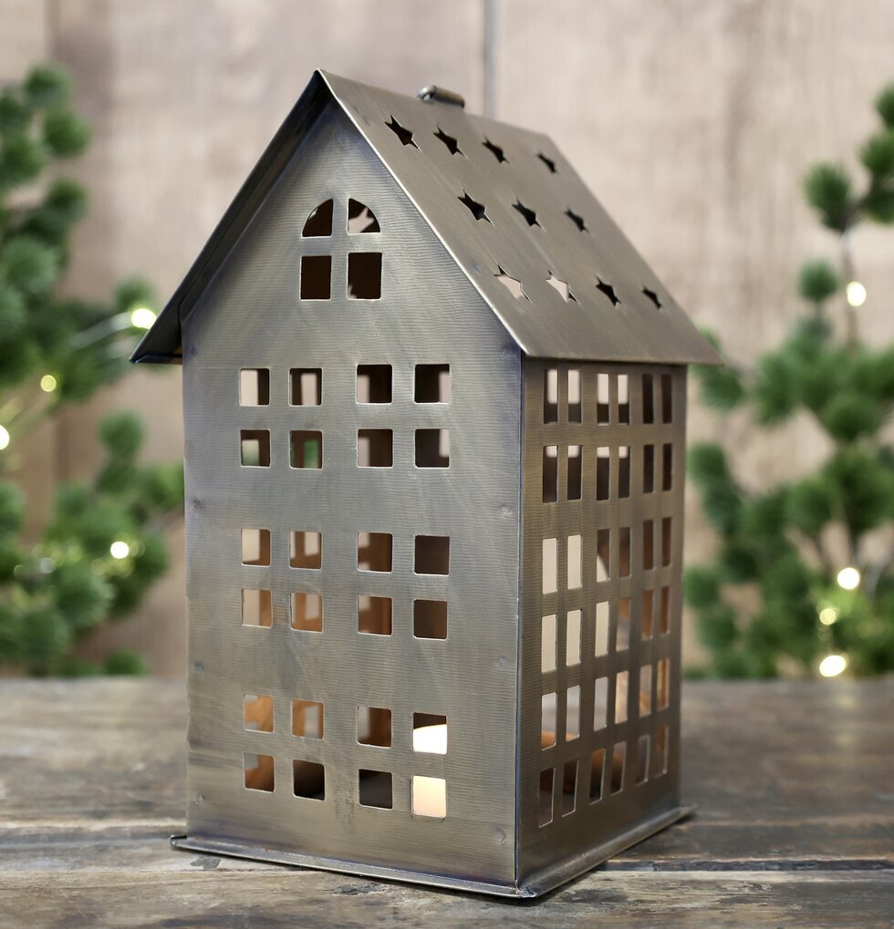 Ljuslykta Hus Antik Mässing från Chic Antique med julbelysning