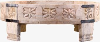 Foto av elegant ljuslykta med rustik design