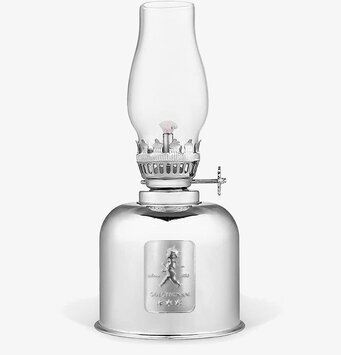 Bild av elegant fotogenlampa i silver med glaskupa