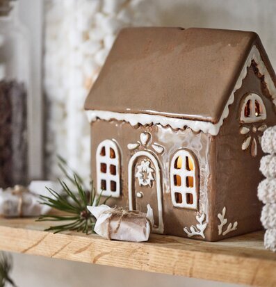 Ljuslykta Pepparkakshus Dörrkrans från IB Laursen på hylla