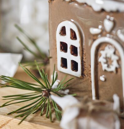 Ljuslykta Pepparkakshus Dörrkrans från IB Laursen