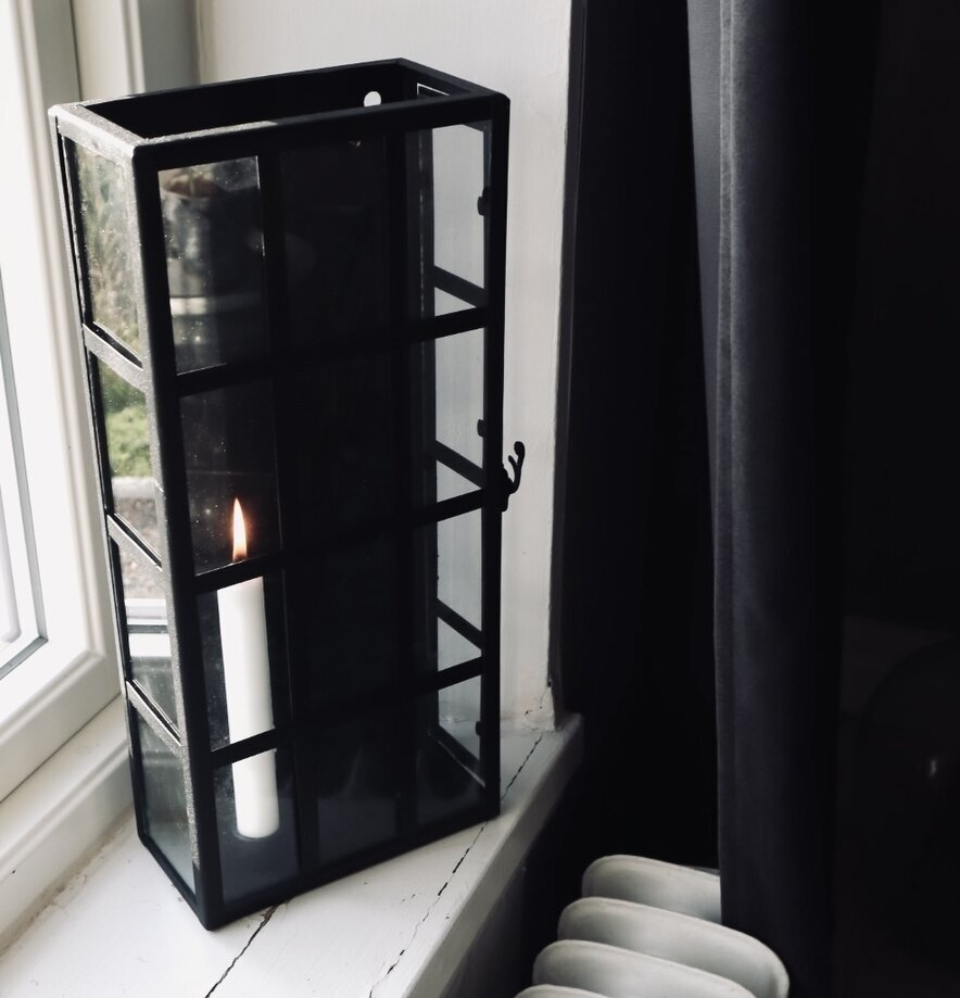 Väggljusstake Viola Antiksvart från I AM Interior