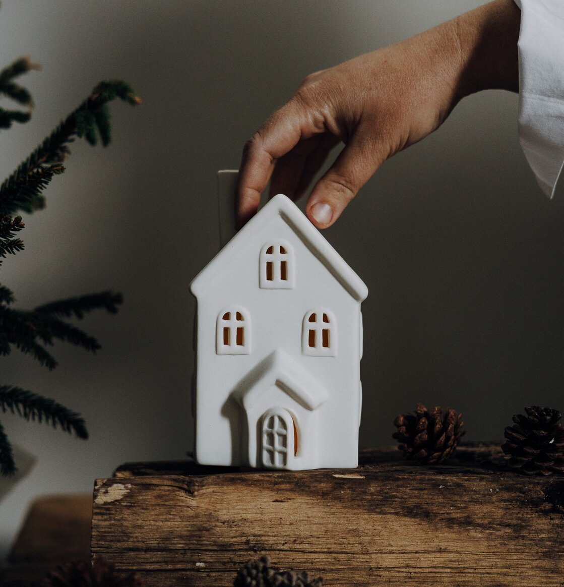 Ljusstake Hus Byn 12 från Storefactory i rustik miljö