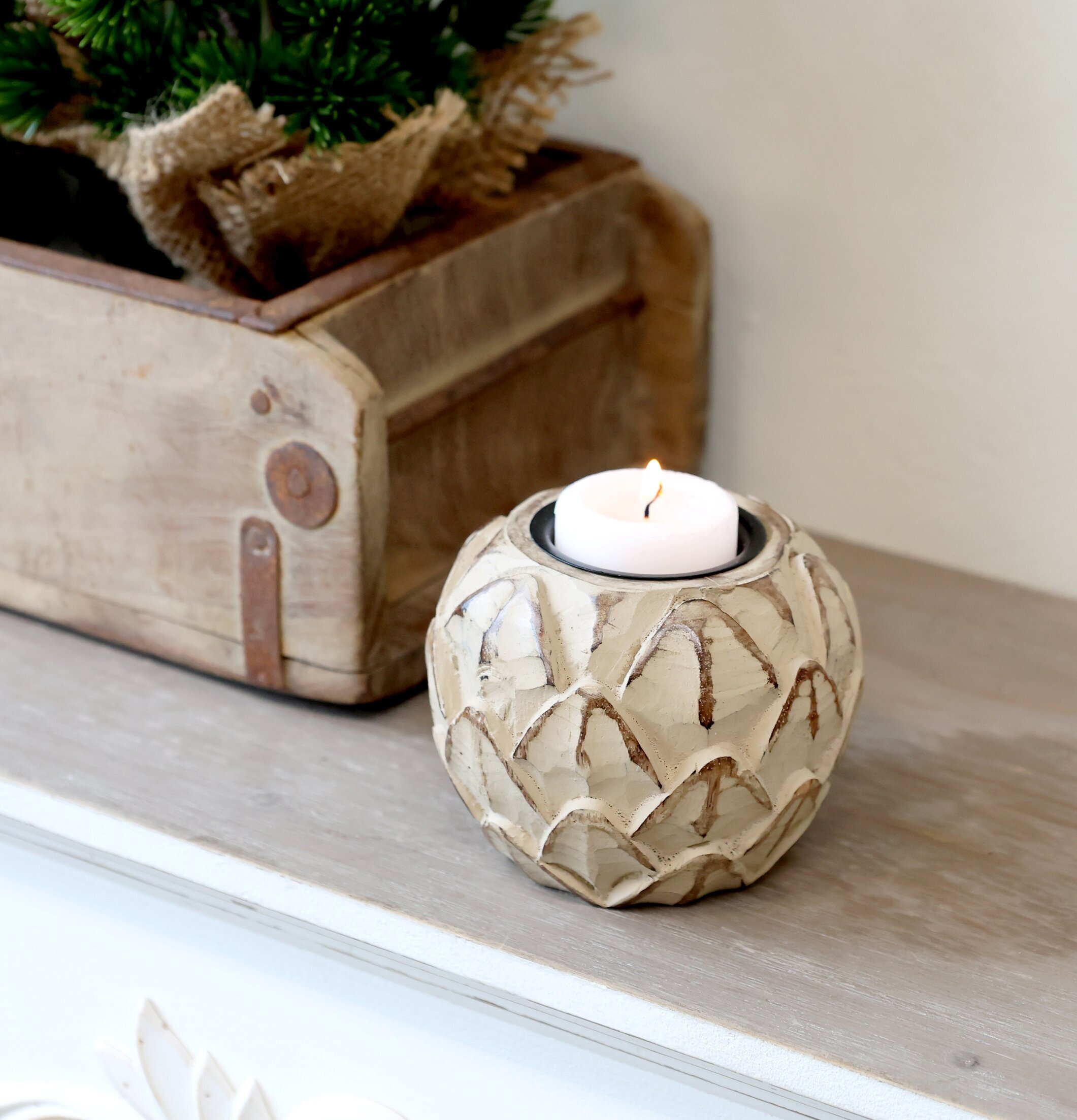 Ljuslykta Antik Creme från Chic Antique med rustik design