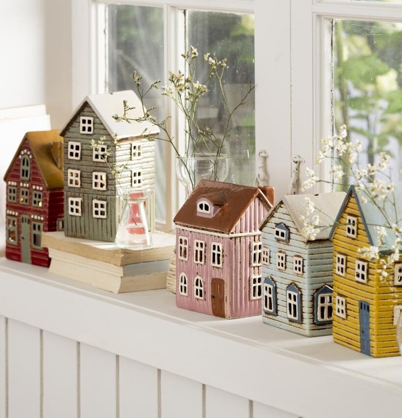 Ljuslykta Thorshavn Blå från IB Laursen på en fönsterbräda