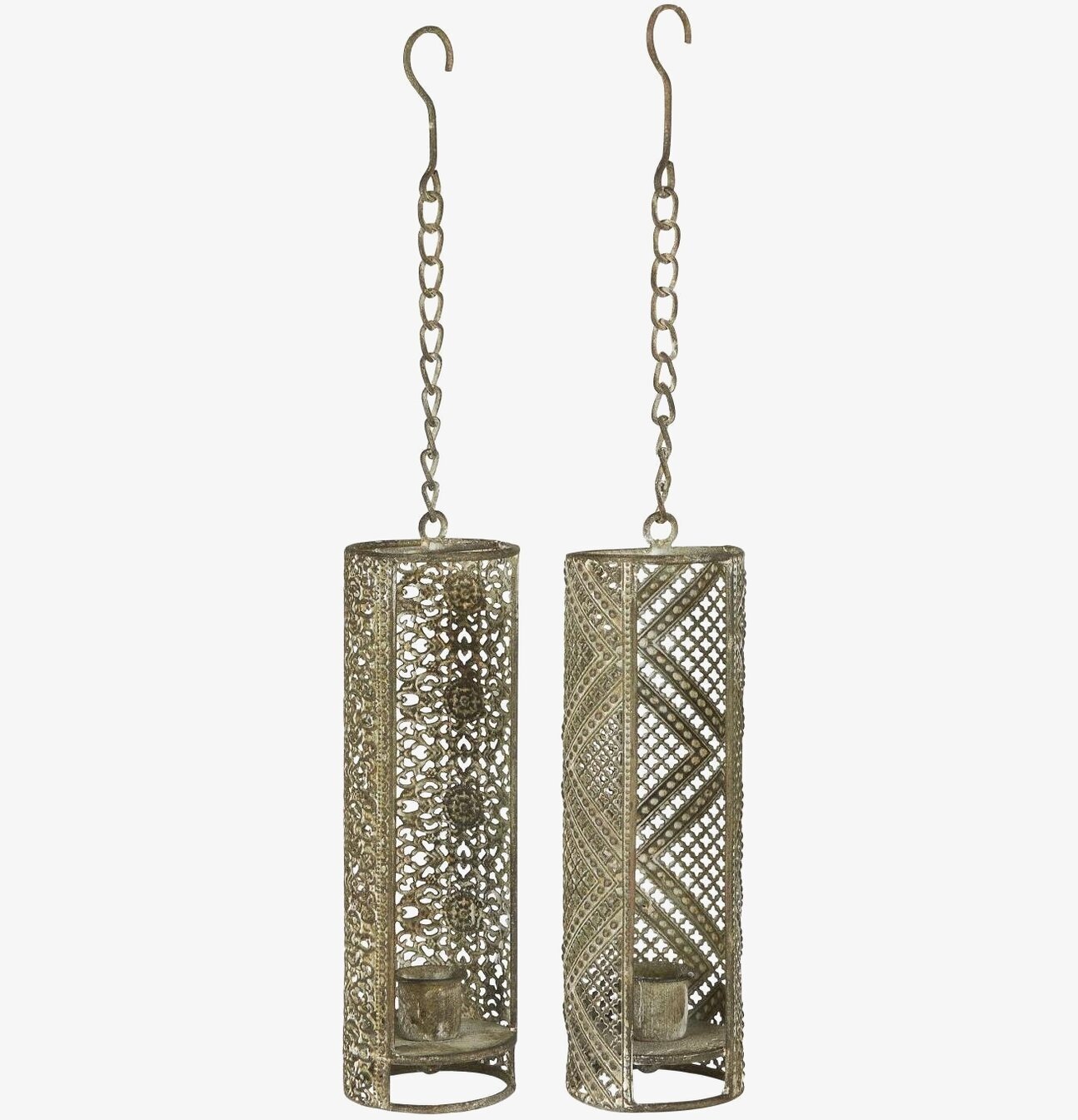 Foto av hängande ljuslyktor med orientaliskt mönster