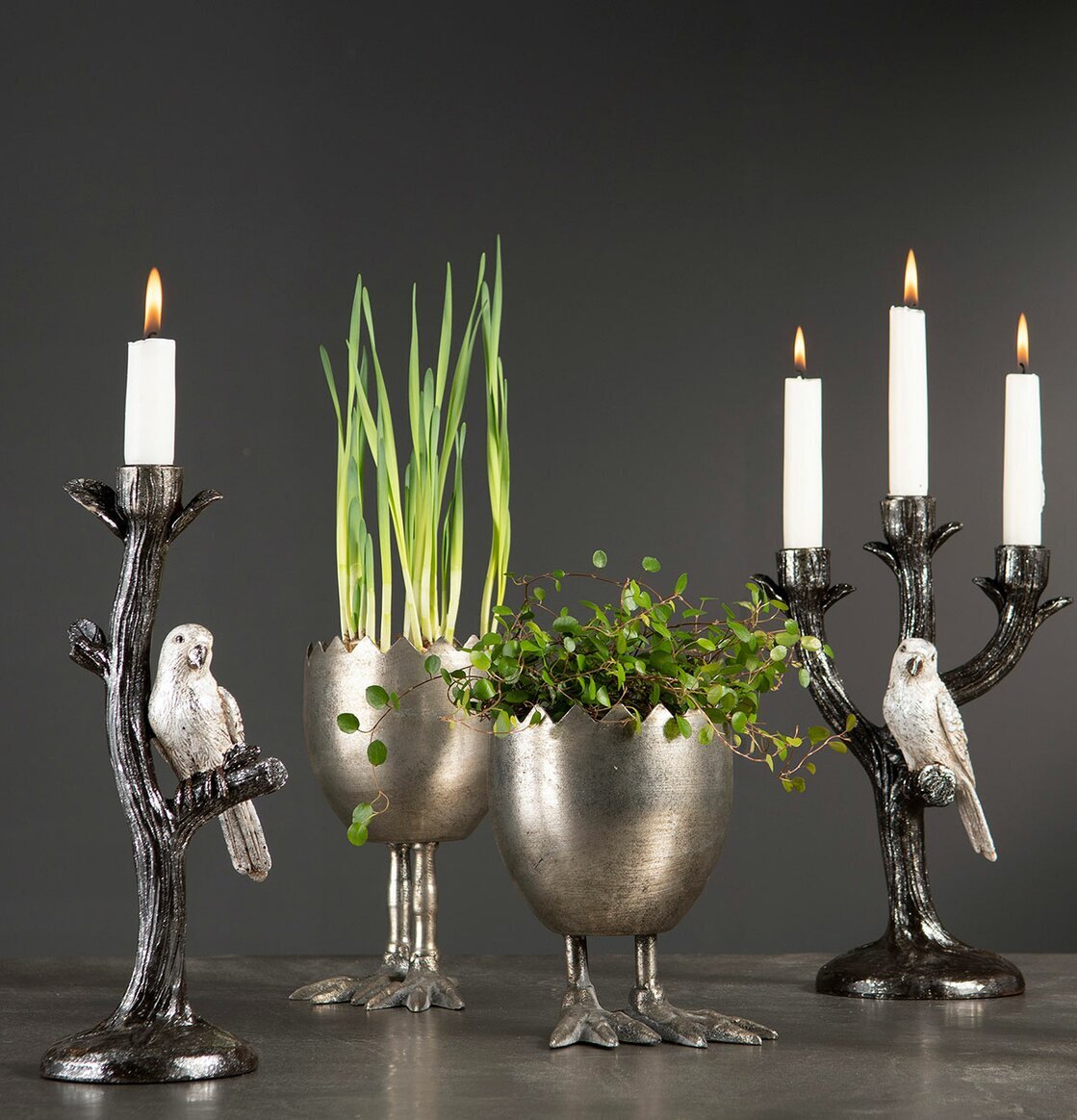 Ljusstake Papegoja från A Lot Decoration med kaninskulpturer