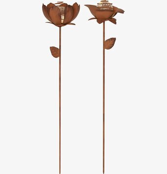 Bild av dekorativa solcellsblommor för trädgården