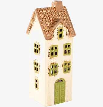 Foto av charmant ljuslykta formad som ett hus