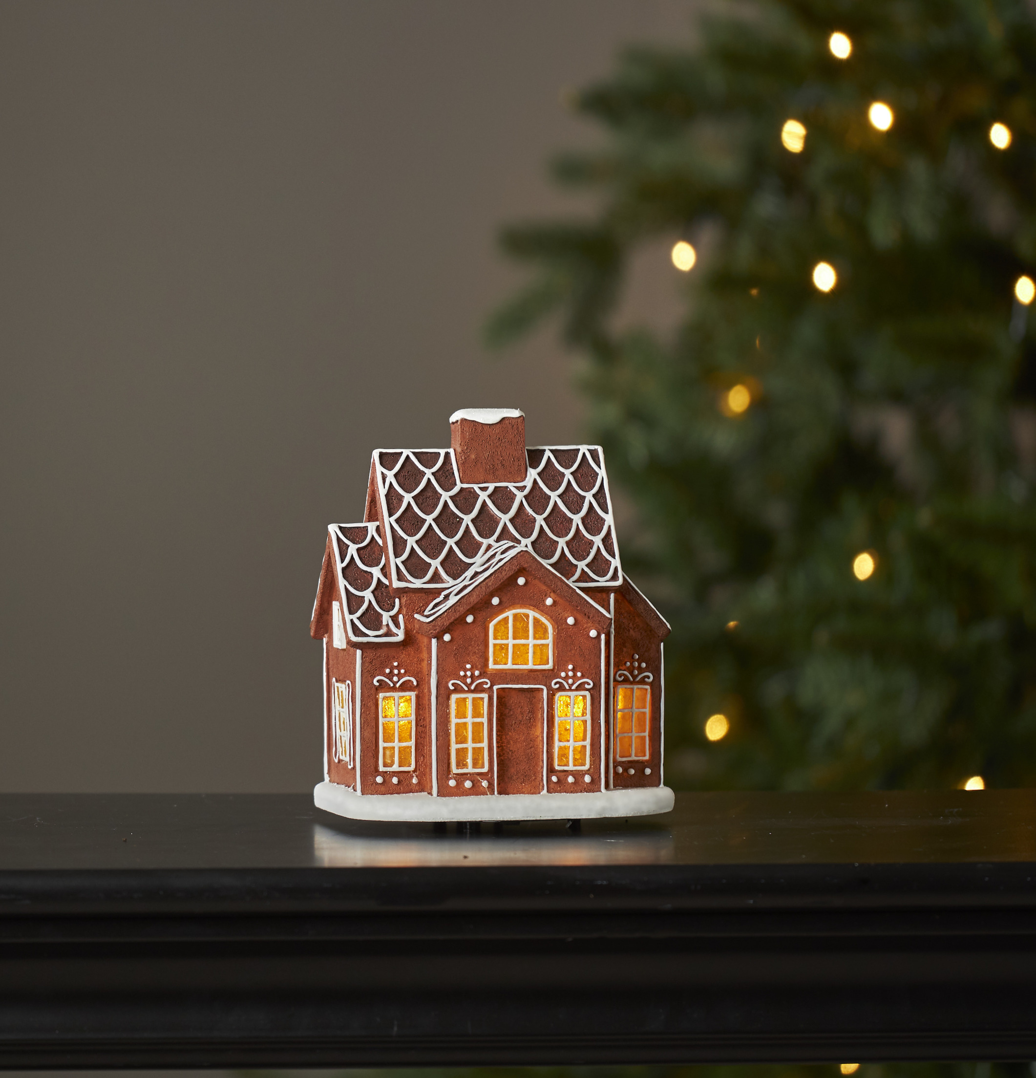 Panorama LED Gingerville från Star Trading på mörk yta