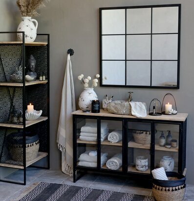 Bild av harmonisk interiör med stilfulla detaljer