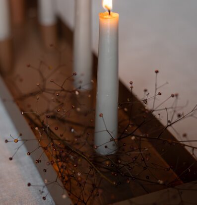 Bild av elegant ljusstake med modern design och värme