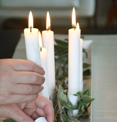 Bild av elegant ljusstake med magnetiska ljushållare