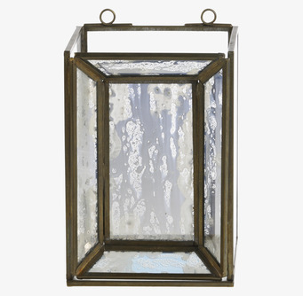 Foto av elegant vägglykta i mässing med antik känsla