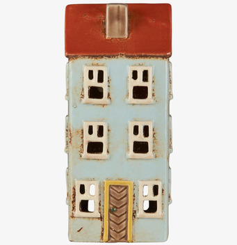 Bild av charmant ljuslykta som förhöjer inredningen