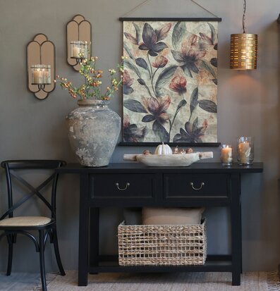 Bild av harmonisk inredning med jordnära toner