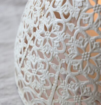 Ljuslykta Antique Creme Chic Ljusstakar Adventsstakar Ljushållare Ljushyllor Lyktor Endless Light Ljuslyktor